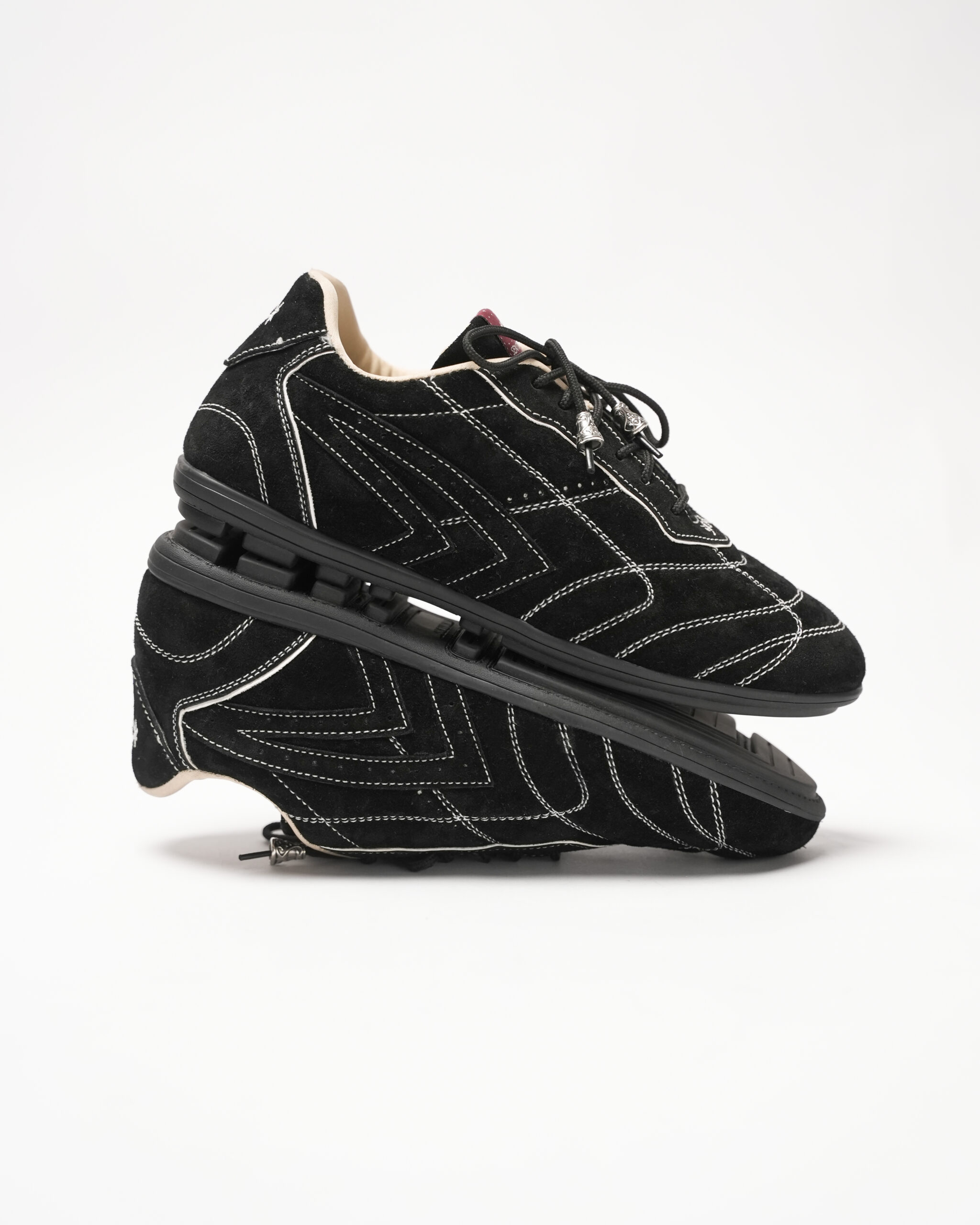 Syahi Black Baiga Sneakers - Image 1